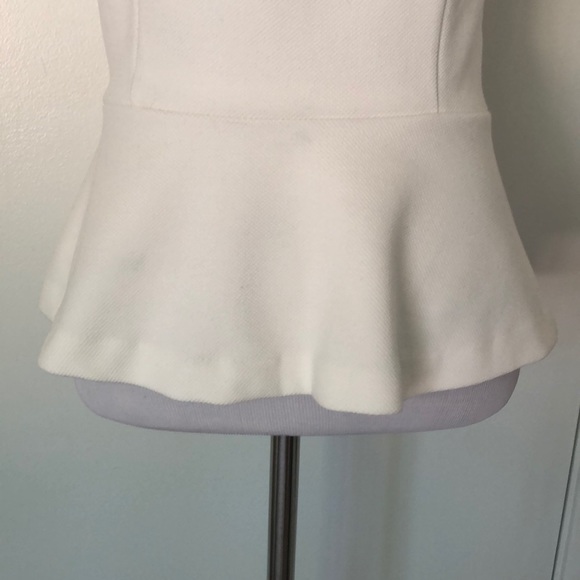 EXPRESS OFF WHITE TOP. - Picture 3 of 7